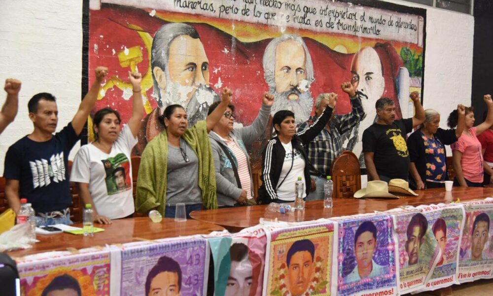 Parents of 43 missing students stop dialogue with government commission investigating the case 