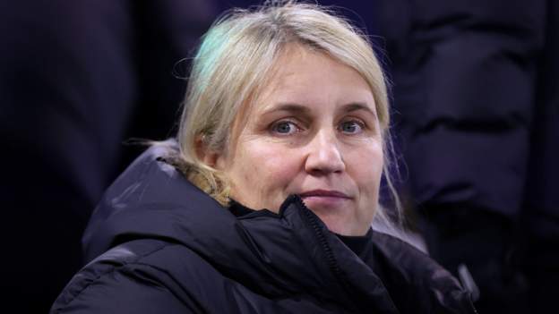 Emma Hayes: Chelsea boss regrets player relationship comments