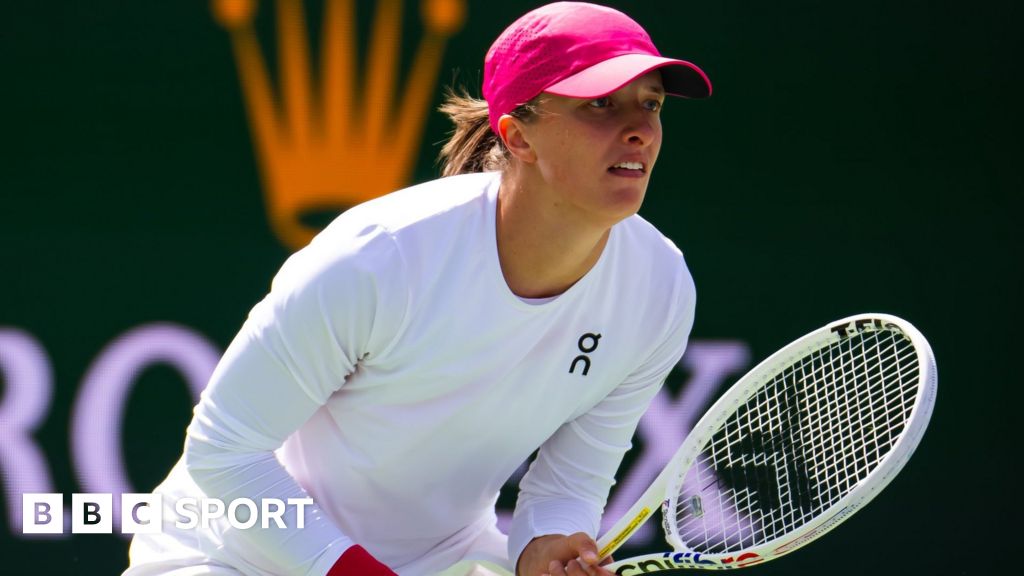 Indian Wells: Iga Swiatek reaches semi-finals as Caroline Wozniacki retires injured