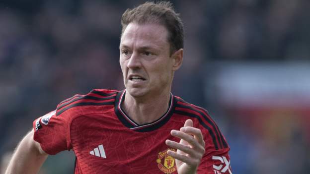 Jonny Evans: NI and Manchester United defender 'got a few more miles in the tank'