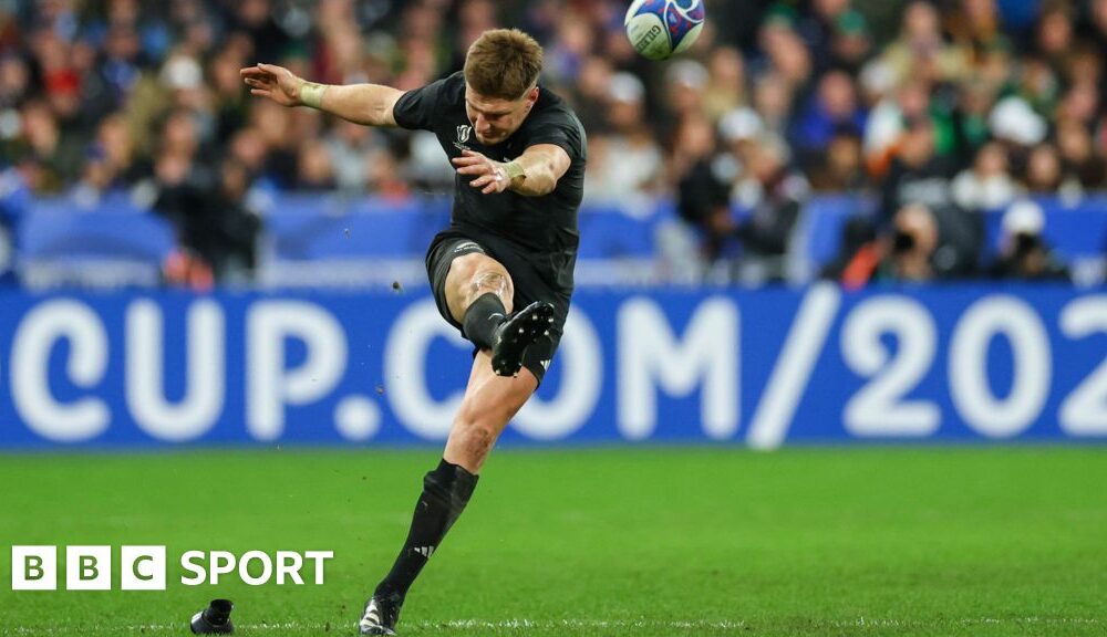 All Black Jordie Barrett signs short-term Leinster deal