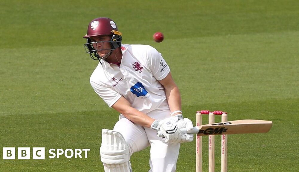 County Championship: Worcestershire draw with Somerset