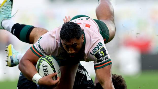 European Challenge Cup: Pau 30-40 Connacht - Irish side advance to quarter-final date with Benetton