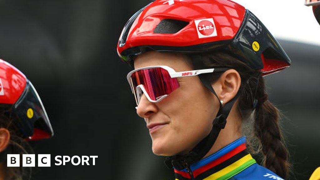 Lizzie Deignan: Lidl-Trek rider 'pushing through pain' after injury