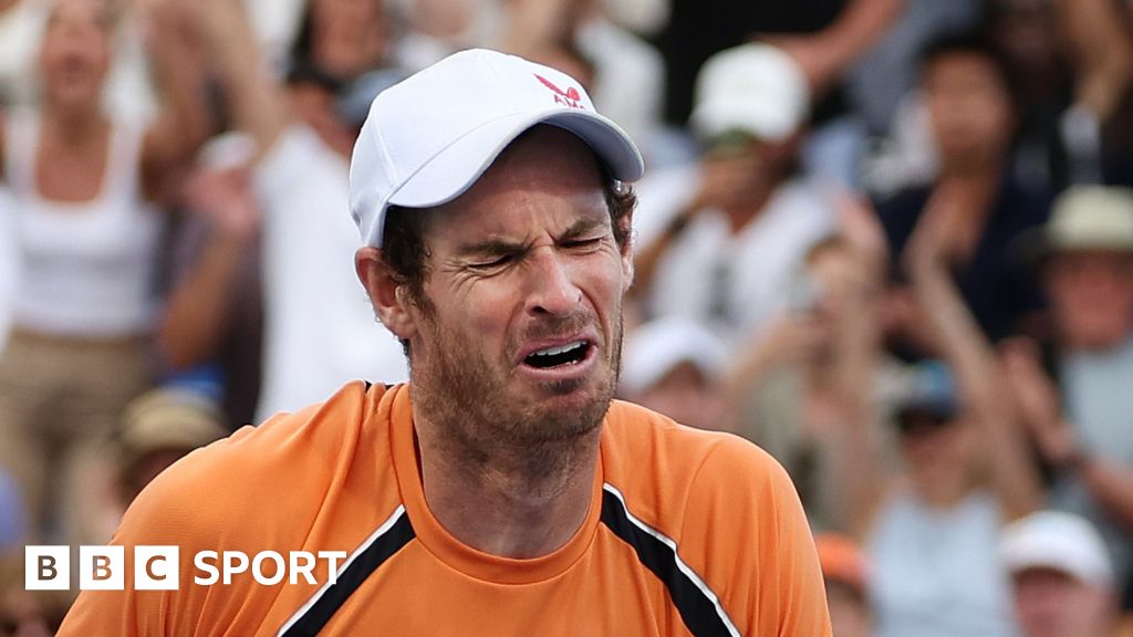 Miami Open: Andy Murray in dramatic three-set defeat by Tomas Machac; Cameron Norrie also out