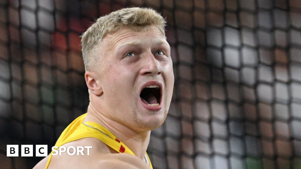 Mykolas Alekna's 74.35m throw breaks men's discus record for first time in 38 years