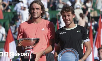 Stefanos Tsitsipas & Casper Ruud into Barcelona Open final