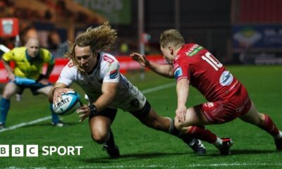 United Rugby Championship: Scarlets 27-32 Sharks - Kok hat-trick proves difference