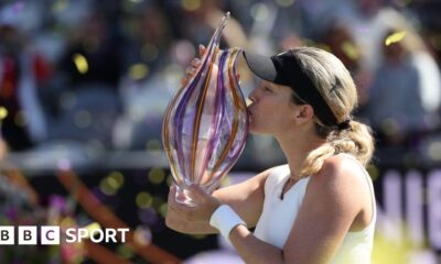 WTA Charleston Open: Danielle Collins beats Daria Kasatkina to continue final season form