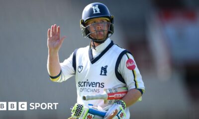 County Championship: Alex Davies ton gives Warwickshire edge over Lancashire