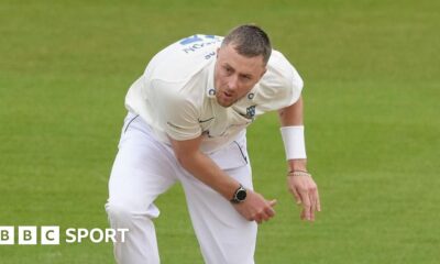 County Championship: Ollie Robinson leads Sussex to win over Yorkshire