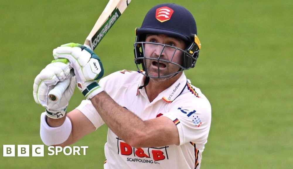 Essex batters enjoy good first day at Kent