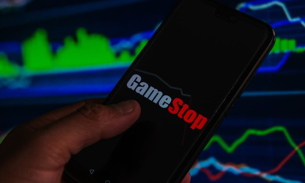 GameStop shares fall after it files to sell securities, says first quarter sales declined