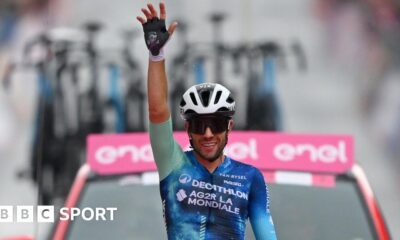 Giro d'Italia: Andrea Vendrame powers to stage 19 win as Geraint Thomas crashes