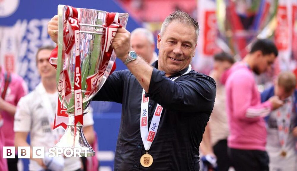 League Two play-off final: Crawley boss Scott Lindsey 'always believed' in promotion