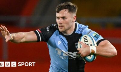 Mason Grady: Wales back signs new Cardiff contract