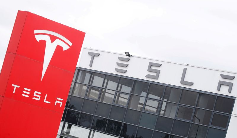 &copy; Reuters Proxy advisory firm ISS recommends against Tesla CEO Musk's $56bn pay - Reuters