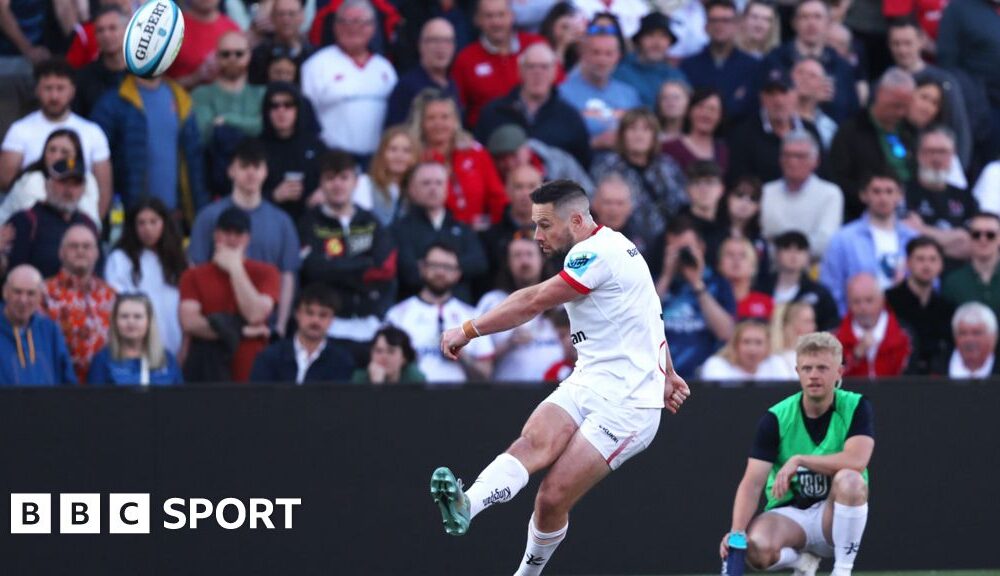 United Rugby Championship: Ulster 23-21 Leinster - Ulster book play-off spot as late John Cooney penalty downs Leinster