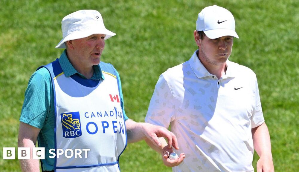 Bob MacIntyre credits caddie dad Dougie for second-round lead