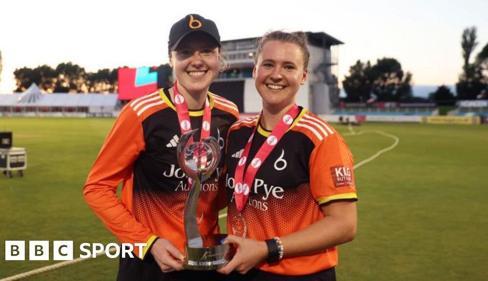 Charlotte Edwards Cup: The Blaze beat South East Stars to win title