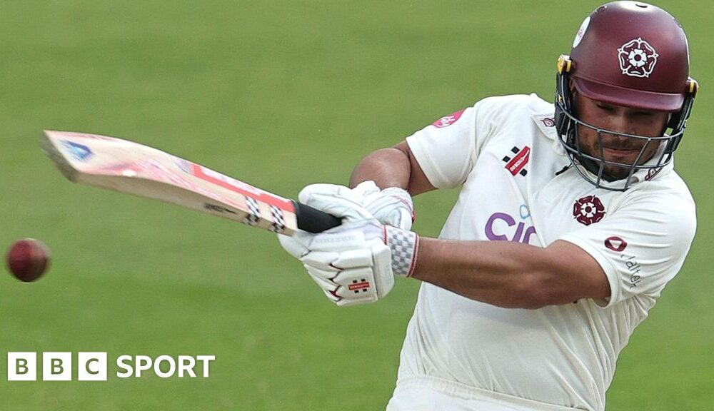 County Championship: Vasconcelos leads Northants resistance against Glamorgan