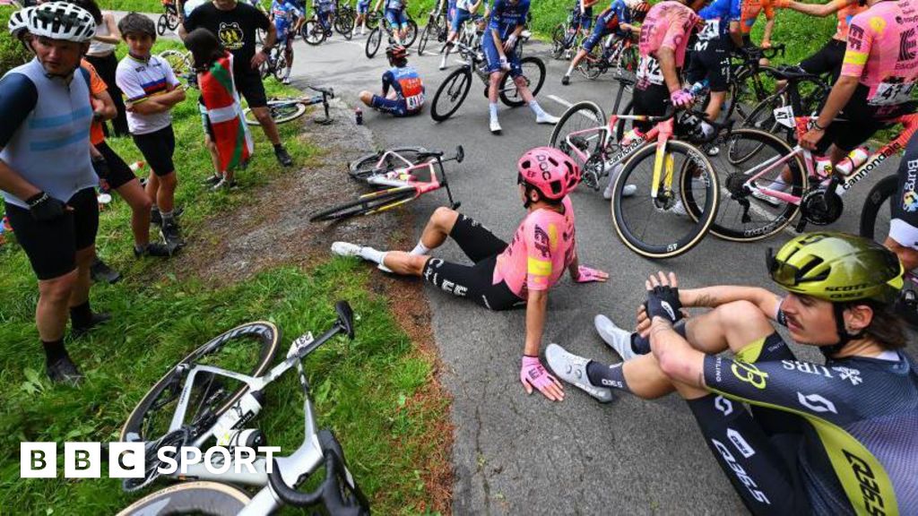 Cycling: Yellow cards to be introduced to make sport safer