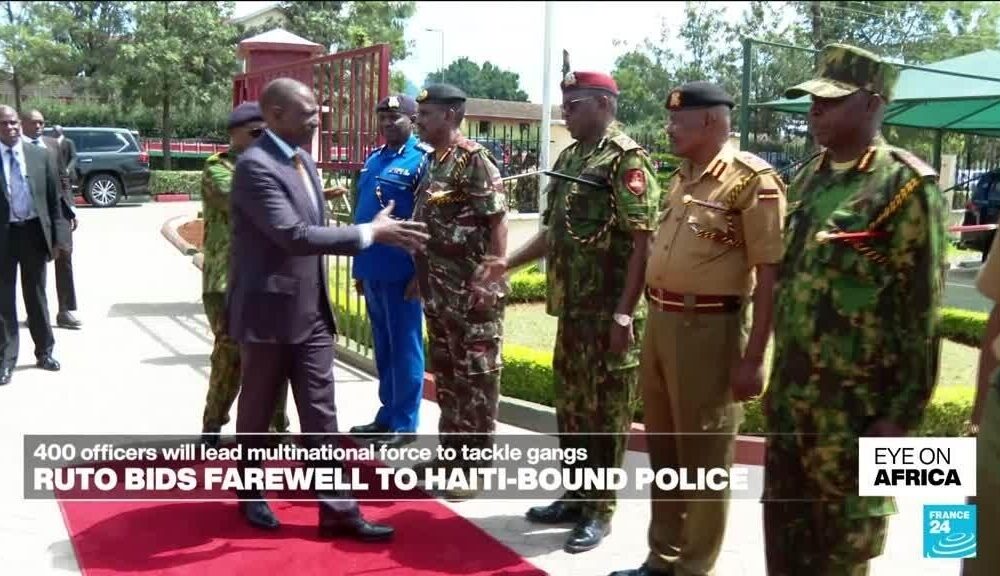 Kenya : Ruto bids farewell to Haiti bound-police