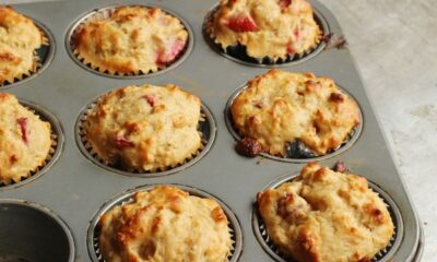 Strawberry Oatmeal Muffins Recipe: Can't Go Wrong