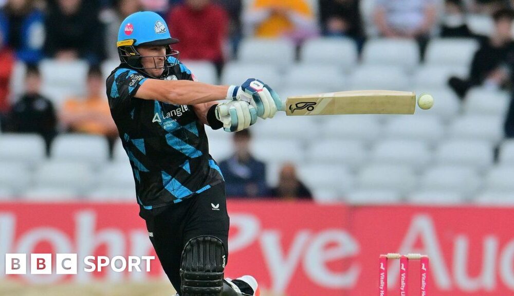 T20 Blast: Nathan Smith stars as Worcestershire and Glamorgan win