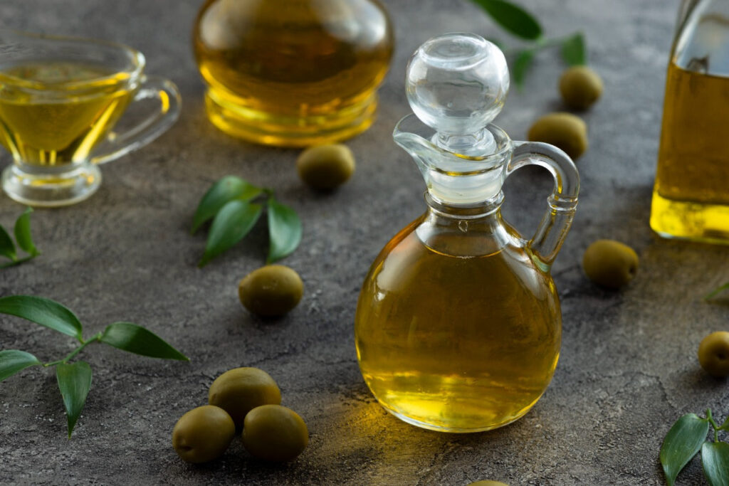 The Power of Olive Oil for Stimulating Hair Growth
– mars by GHC