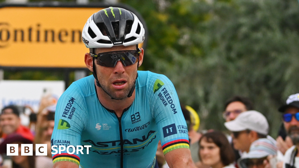 Tour de France 2024: Mark Cavendish struggles as Romain Bardet wins stage one