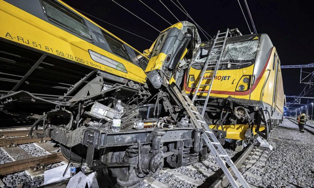 Trains collide in Czech Republic, killing at least 4 and injuring 23