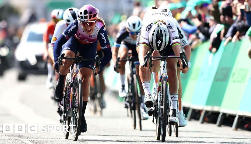 Women's Tour of Britain: Lotte Kopecky takes victory in opening stage