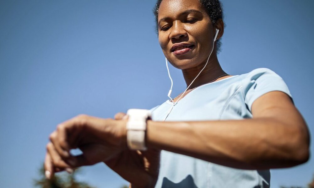 Your Apple Watch or Fitbit may be a breeding ground for E. coli and staph bacteria. Here’s how to clean your fitness tracker