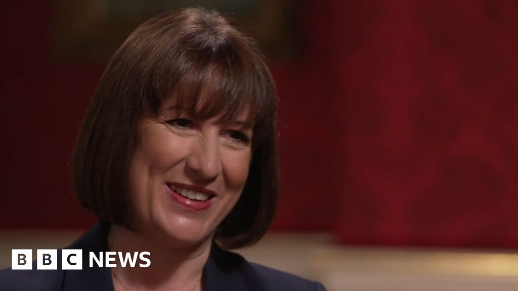 Chancellor Rachel Reeves hints at above-inflation public sector pay rise