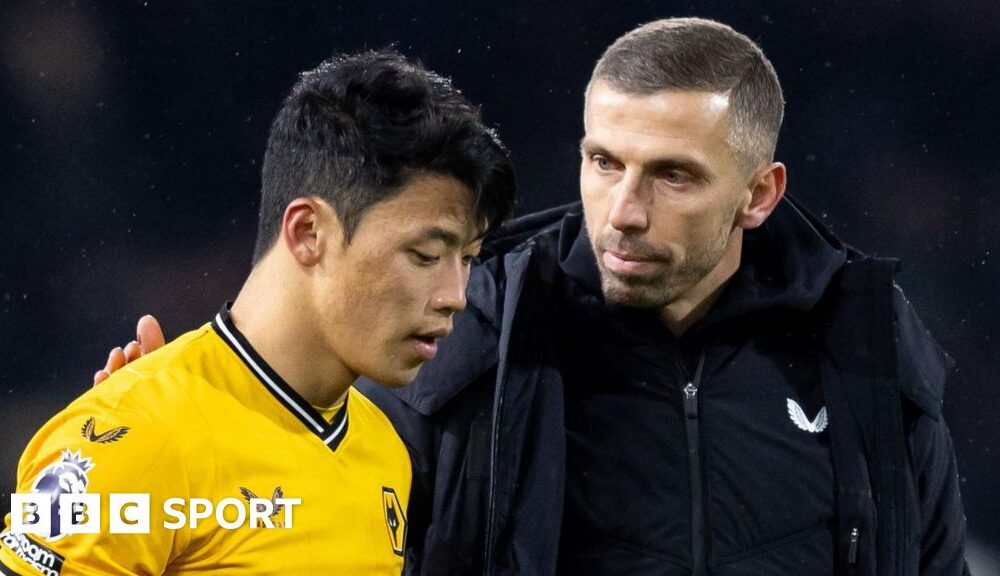 Hwang Hee-chan: Wolves forward target of an alleged racist remark by Como player friendly, says boss Gary O'Neil