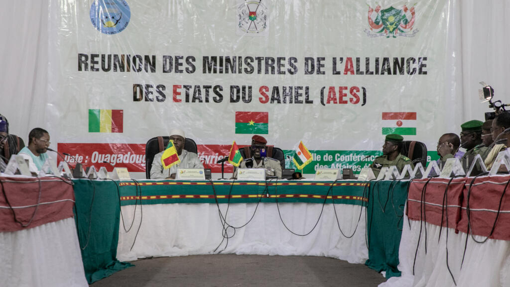 Junta-leaders in Mali, Burkina Faso and Niger to hold first joint summit