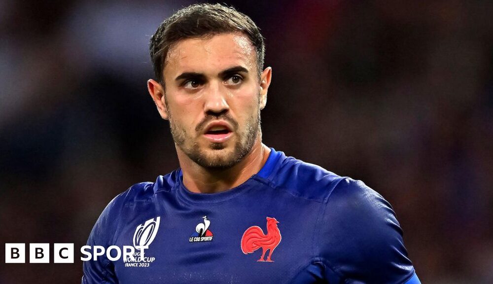 Melvyn Jaminet: France suspend full-back for racist comment in social media video