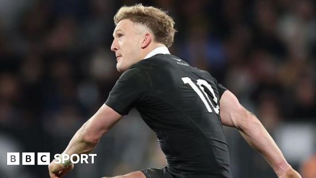 New Zealand 16-15 England: All Blacks win first Test in Dunedin