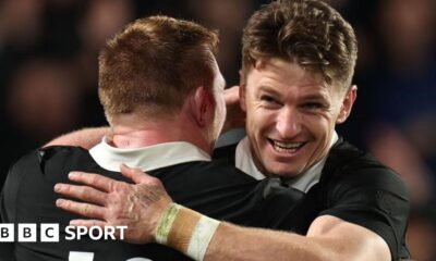 New Zealand 24-17 England: All Blacks maintain Eden Park record as England come close