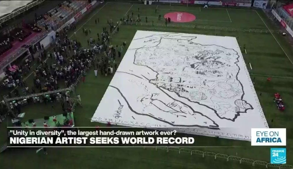 Nigeria : artist seeks world record with largest hand-drawn artwork