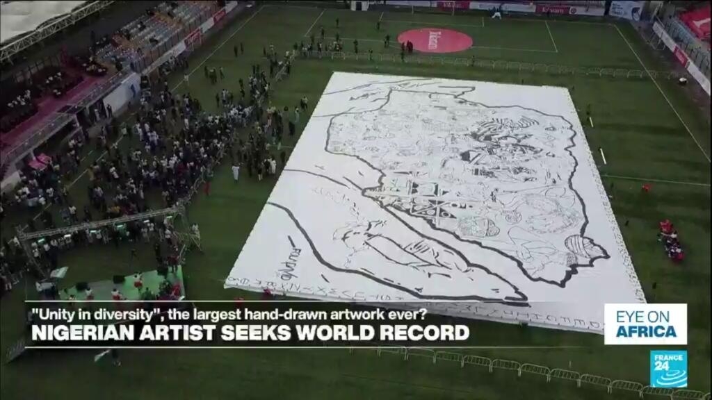 Nigeria : artist seeks world record with largest hand-drawn artwork