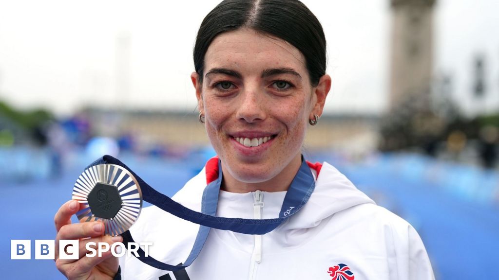 Olympics cycling: Anna Henderson wins time trial silver for Team GB, Josh Tarling misses podium