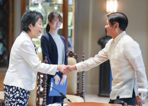 Philippines, Japan Sign Reciprocal Access Agreement Amid China Tensions