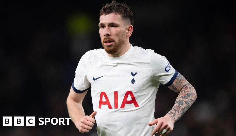 Pierre-Emile Hojbjerg: Marseille in talks with Tottenham midfielder