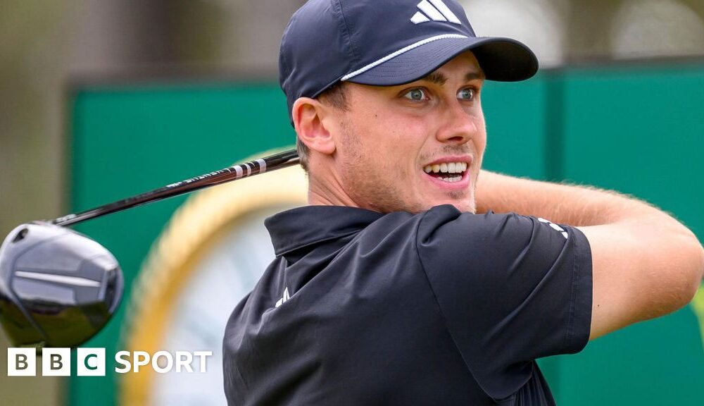 Scottish Open: Ludvig Aberg leads at halfway as Rory McIlroy stays in contention