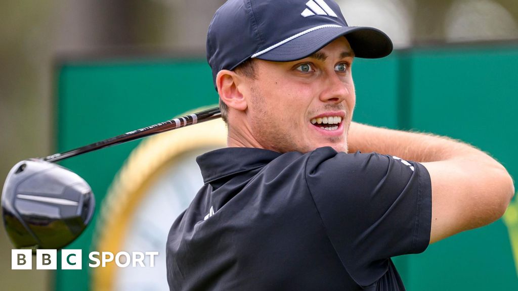 Scottish Open: Ludvig Aberg leads at halfway as Rory McIlroy stays in contention