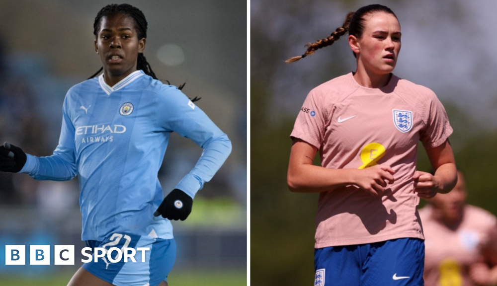 Khadija Shaw and Grace Clinton win PFA player of the year awards