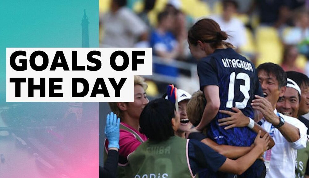 Kitagawa scores 'incredible' free kick - goals of the day