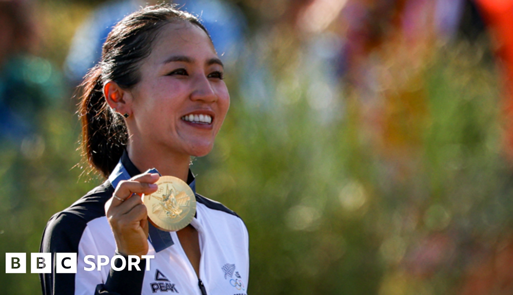 Lydia Ko: Olympic women's golf gold for New Zealand player